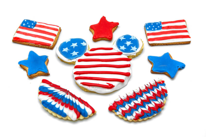 Easy American Flag Cookie Dessert for the Fourth of July from Thinking Outside the Sandbox Family